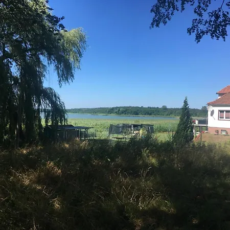 Holiday home Alleenhuus *