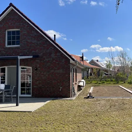 Holiday home Alleenhuus Warin