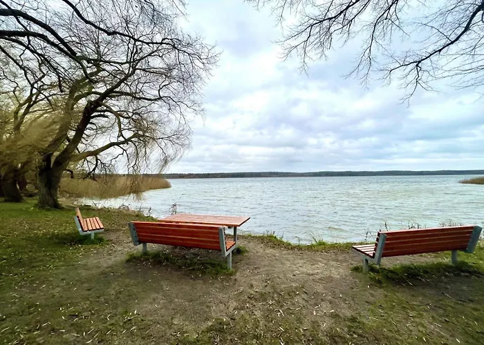 Nyaraló Alleenhuus Warin