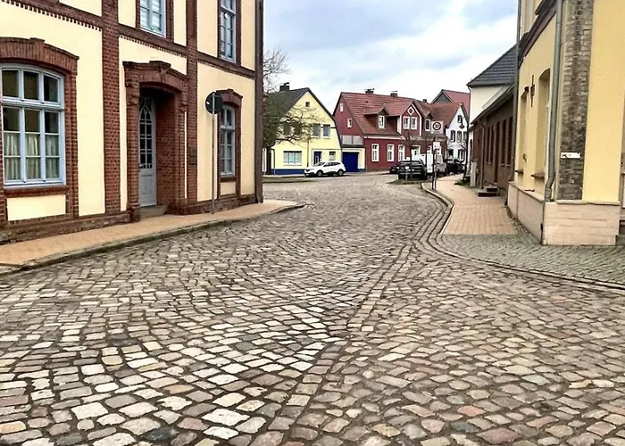 Alleenhuus Nyaraló Warin